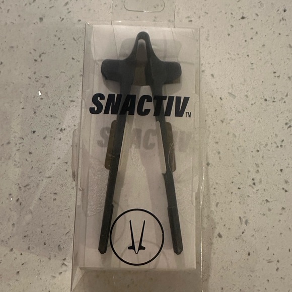 SNACTIV PRO - DARK MODE (backordered) - Picture 2 of 5